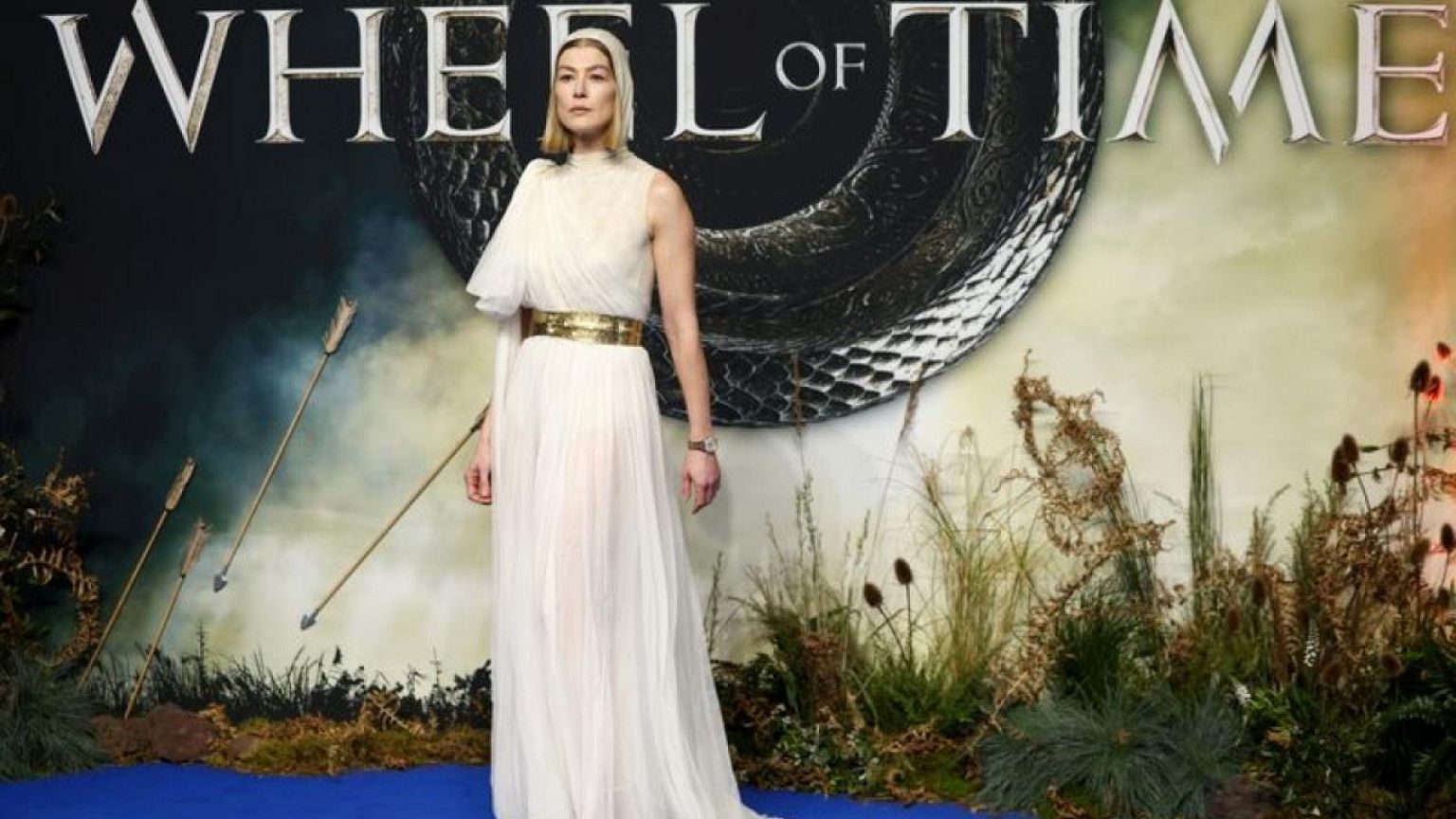 Lights, camera.. anyone? Film studios can't get the crew