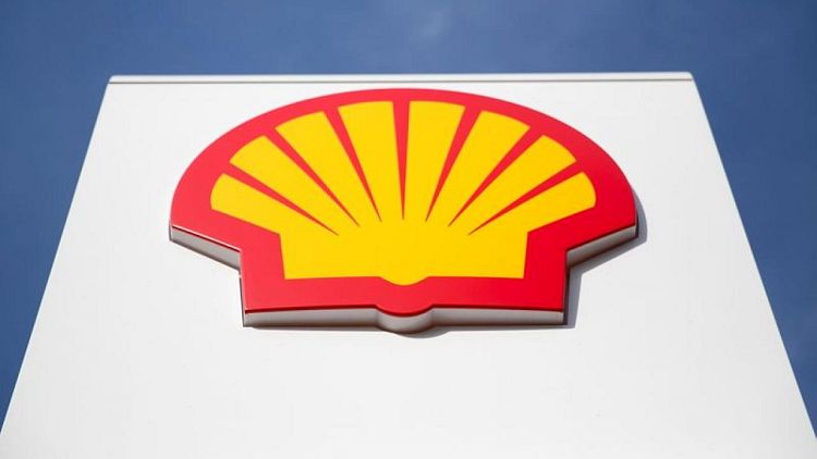 ISS recommends shareholders support Shell move to UK