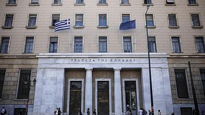 Greek private sector bank deposits stable in October