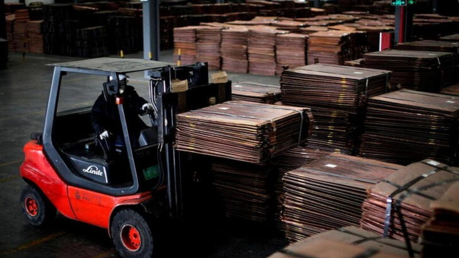 Importaciones cobre de China aumentan 4,4% interanual en mayo a medida que disminuyen confinamientos