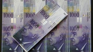 Banco Nacional Suizo vigila la evolución del franco y está dispuesto a intervenir: Maechler