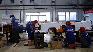 La relajación de algunos cuellos de botella impulsa las fábricas chinas en noviembre