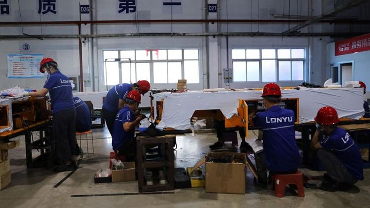 La relajación de algunos cuellos de botella impulsa las fábricas chinas en noviembre