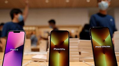 Apple tells suppliers demand for iPhone 13 lineup has weakened - Bloomberg News