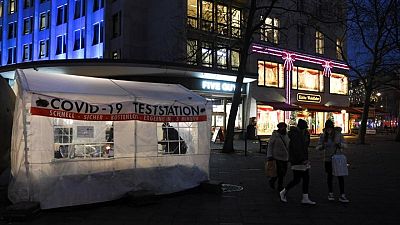 Alemania impone restricciones a los no vacunados, hará obligatorias las dosis Alemania impone restricciones a los no vacunados, hará obligatorias las dosis