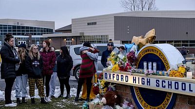 Parents of Michigan teen in school shooting face own manslaughter charges