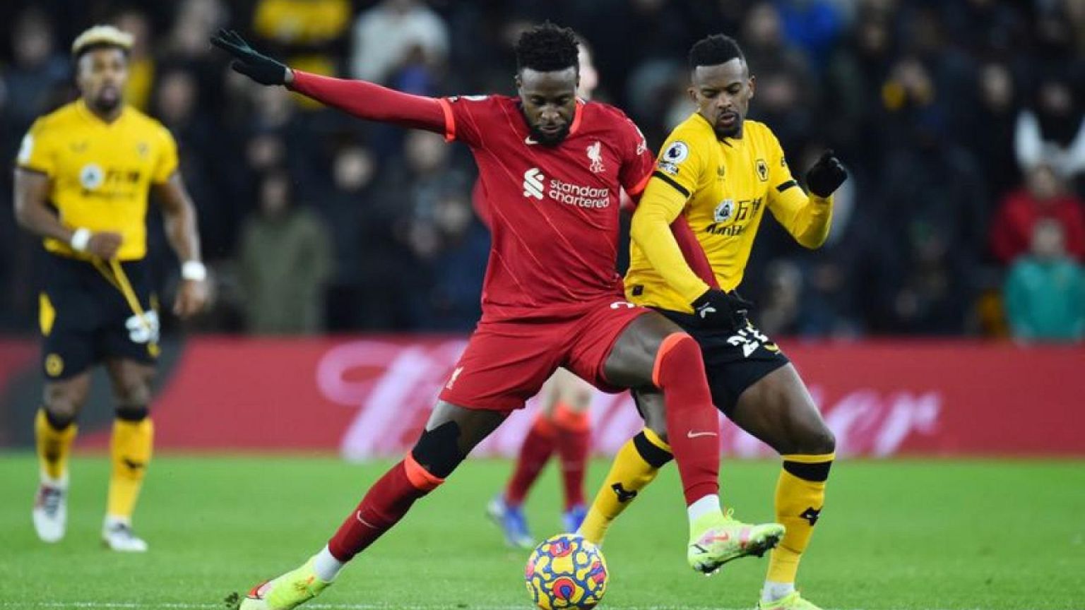 Soccer-Origi's last-gasp winner at Wolves puts Liverpool second