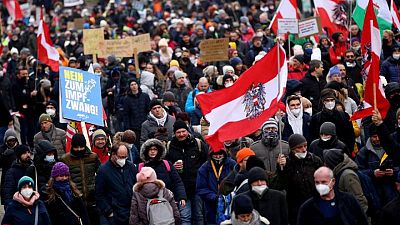 Thousands march in Vienna against coronavirus lockdown Thousands march in Vienna against coronavirus lockdown