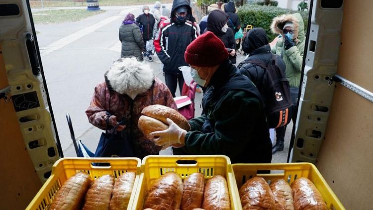 East Europeans tighten belts for Christmas as inflation bites