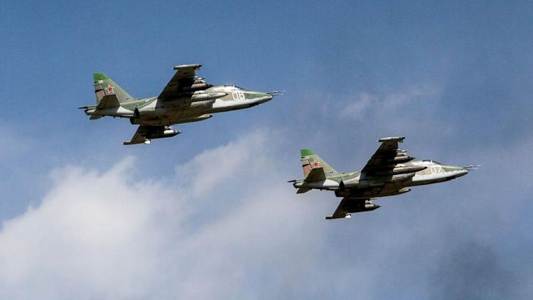 Cazas rusos rastrean aviones de guerra franceses sobre el Mar Negro - Ejército francés