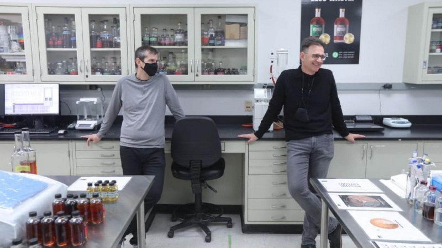 With lab help, whiskey distillers skip oak barrel-aging. But how does it taste?