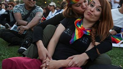 Matrimonio de parejas del mismo sexo ya es ley en Chile
