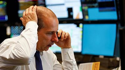 Acciones europeas caen nuevamente afectadas por temores ómicron