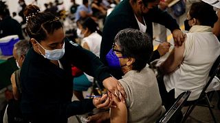 المكسيك تسجل 293 وفاة جديدة بكوفيد-19 و3180 إصابة