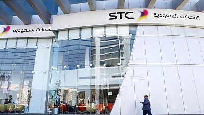صندوق الاستثمارات السعودي سيجمع 3.2 مليار دولار من بيع حصته في الاتصالات السعودية