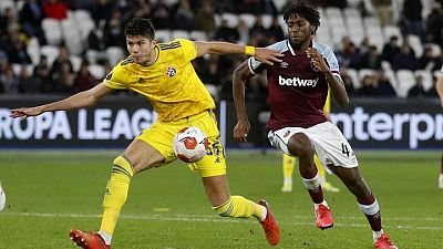 Soccer-Dinamo beat West Ham to advance in Europa League Soccer-Dinamo beat West Ham to advance in Europa League