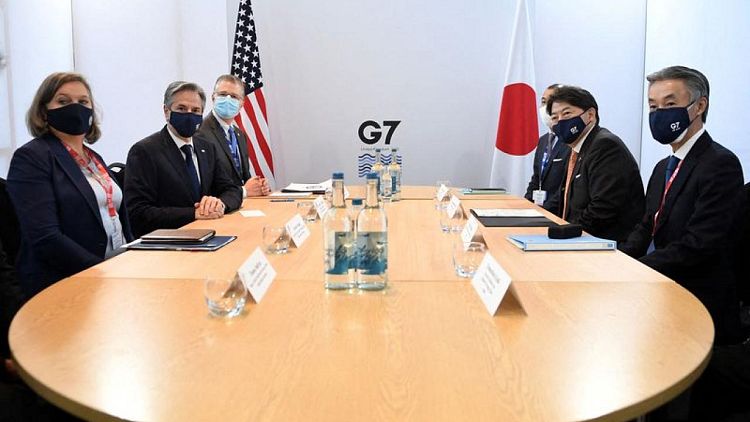 Japón y Estados Unidos acuerdan reforzar su alianza en un entorno de seguridad más difícil