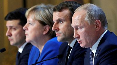 بوتين يقول لماكرون إن روسيا تريد محادثات مع الغرب لمنع توسع حلف الأطلسي