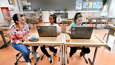 Dutch consider early Christmas break for schools to limit COVID-19 spread