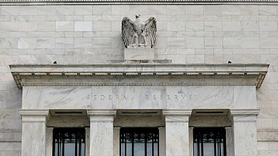 مجلس الاحتياطي الاتحادي يتوقع ثلاث زيادات للفائدة في 2022 بينما يبدأ معركته ضد التضخم