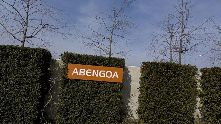 Abengoa vuelve a aplazar vencimientos de instrumentos de deuda y préstamos de proveedores
