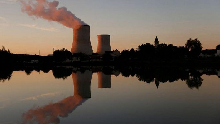 Las acciones de EDF se desploman tras detectarse fallos en central nuclear francesa