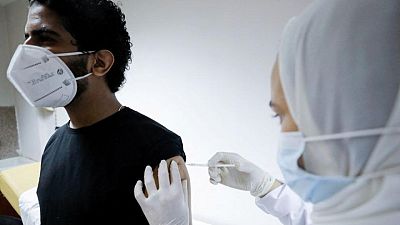 وزارة الصحة: مصر تسجل أول 3 حالات من متحور فيروس كورونا الجديد أوميكرون