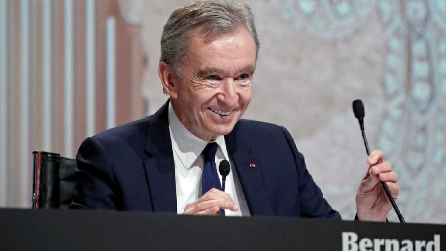 Paris judge approves 10 million euro settlement with LVMH in spy case
