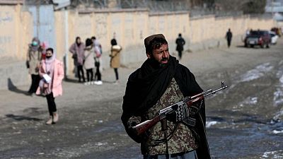 Líderes talibanes piden ayuda internacional ante inminente crisis migratoria