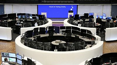 أسهم أوروبا تنخفض 2% بفعل مخاوف أوميكرون
