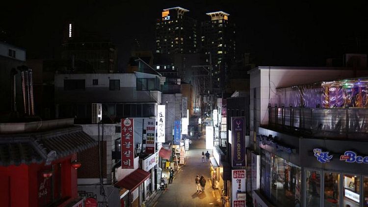 Businesses fret as South Korea reimposes COVID-19 curfews