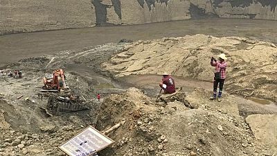 Un corrimiento de tierras podría haber dejado decenas de muertos en una mina de jade de Myanmar
