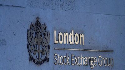 London stocks climb as Omicron fears fade