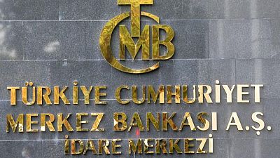 انخفاض صافي الاحتياطيات الأجنبية في البنك المركزي التركي بعد تدخلات