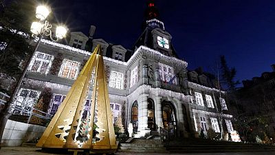 In France, politics not peace trims 'green' Christmas trees In France, politics not peace trims 'green' Christmas trees