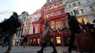 UK shopper footfall in central London drops 30% versus last week