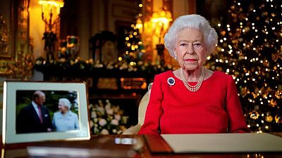 في رسالة عيد الميلاد..الملكة إليزابيث تتذكر "البريق المثير" في عيني زوجها الراحل