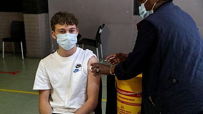 Un estudio en Sudáfrica sugiere que ómicron mejora la inmunidad contra delta Un estudio en Sudáfrica sugiere que ómicron mejora la inmunidad contra delta