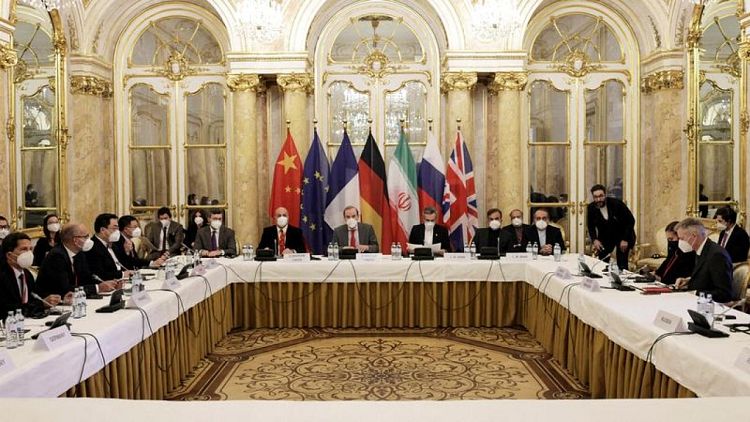 Iranian and Russian officials strike positive tone on nuclear talks