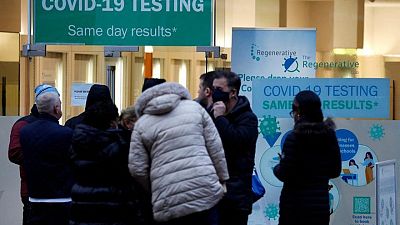 El aumento de casos mundiales de COVID dispara los test y el miedo a nuevas cuarentenas El aumento de casos mundiales de COVID dispara los test y el miedo a nuevas cuarentenas