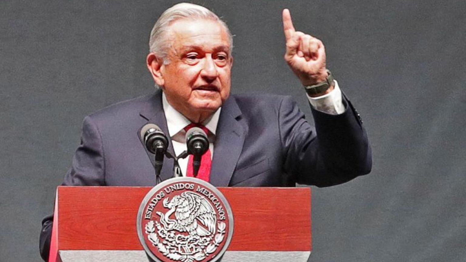 Statue of Mexico president in opposition stronghold toppled after two days