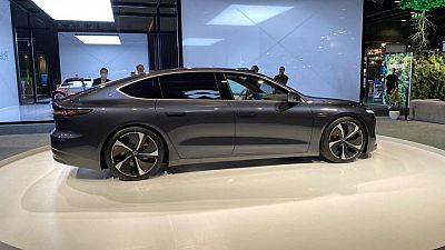 Autos eléctricos alcanzan el 65% de las ventas en Noruega y Tesla se hace con el primer puesto