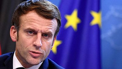 البرلمان الفرنسي يعلق نقاشا حول قانون لكوفيد بسبب تصريحات ماكرون