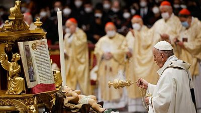 Pope decries Church conservatives encased in "suit of armour"