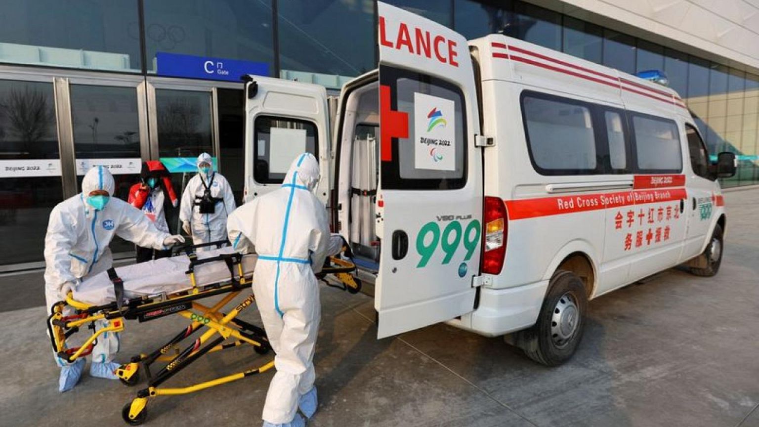 China warns hospitals against rejecting patients over COVID curbs as cases decline