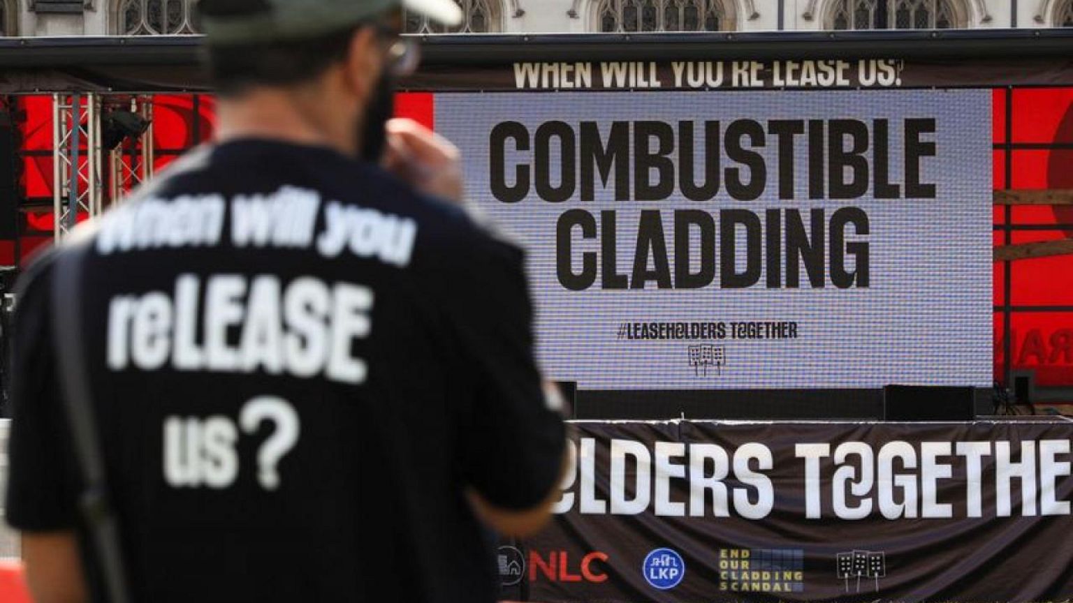 UK orders housebuilders to come up with $5 billion plan to remove cladding