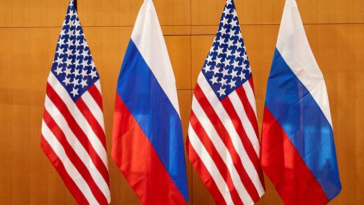 بدء المحادثات بين أمريكا وروسيا بشأن أوكرانيا في جنيف