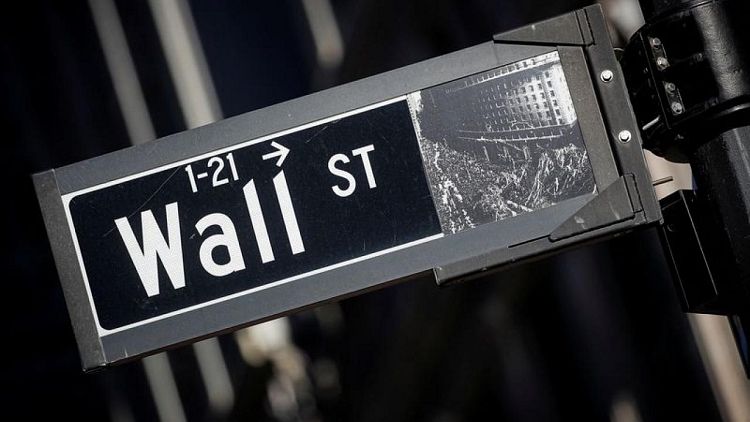 Wall Street abre la sesión con pocos cambios a la espera de testimonio de Powell