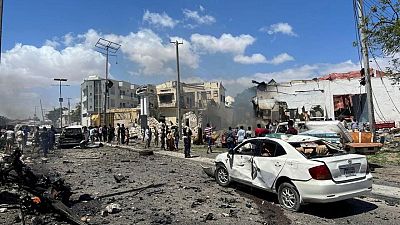 انفجار كبير في العاصمة الصومالية والعثور على 4 جثث