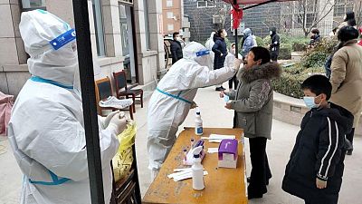 الصين تسجل 190 إصابة جديدة بكوفيد-19
